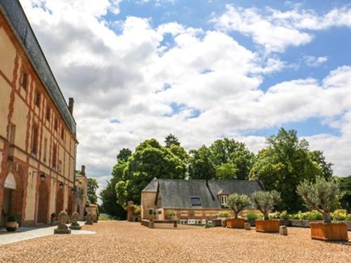 Domaine De Montchevreuil Hotel Fresneaux-Montchevreuil Екстериор снимка