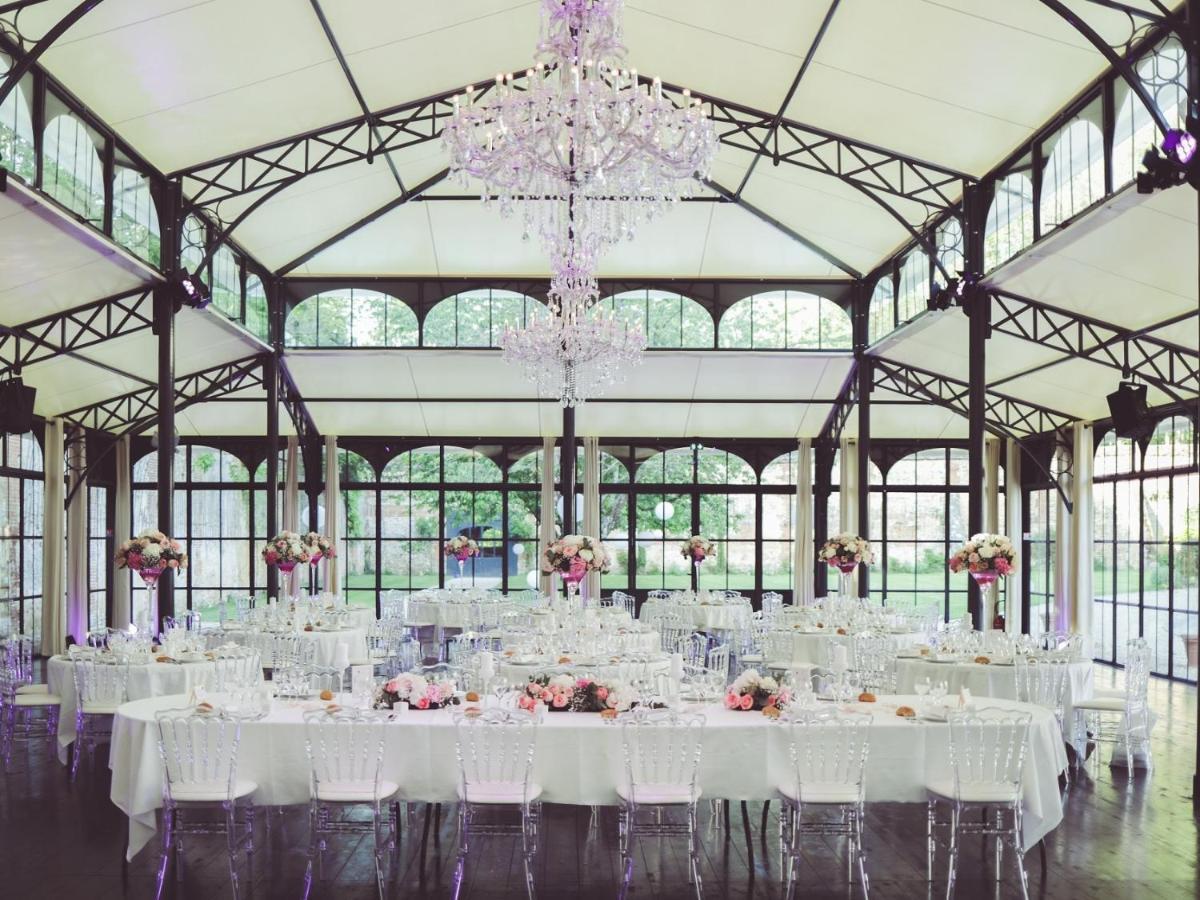 Domaine De Montchevreuil Hotel Fresneaux-Montchevreuil Екстериор снимка